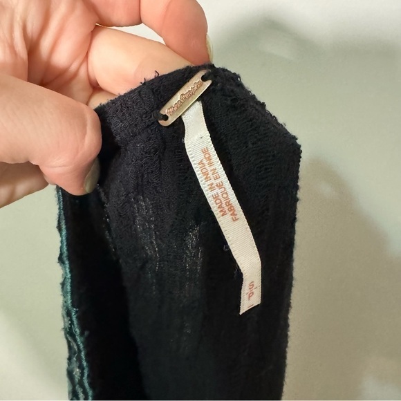 Free people teal and black embroidered peasant  blouse S - Picture 7 of 7